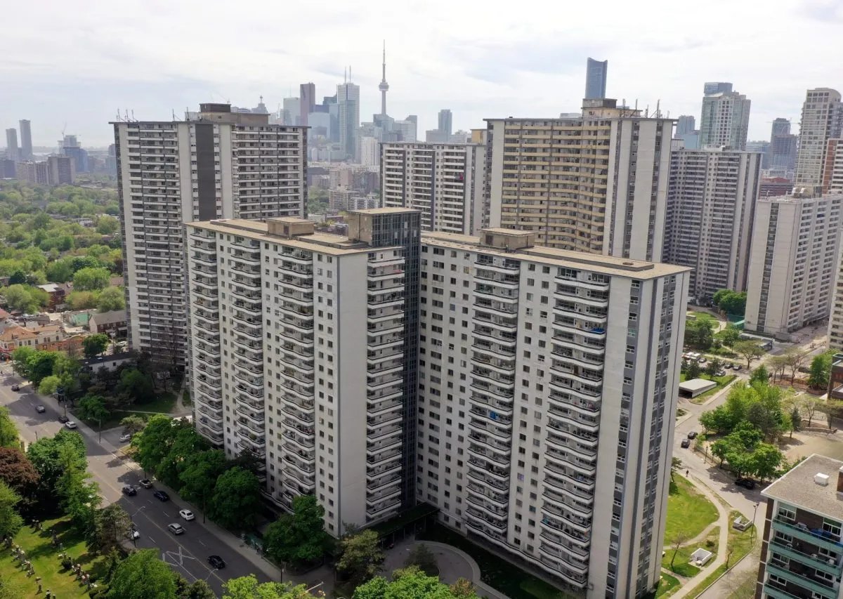 Multifamily Apartment Complex Roofing